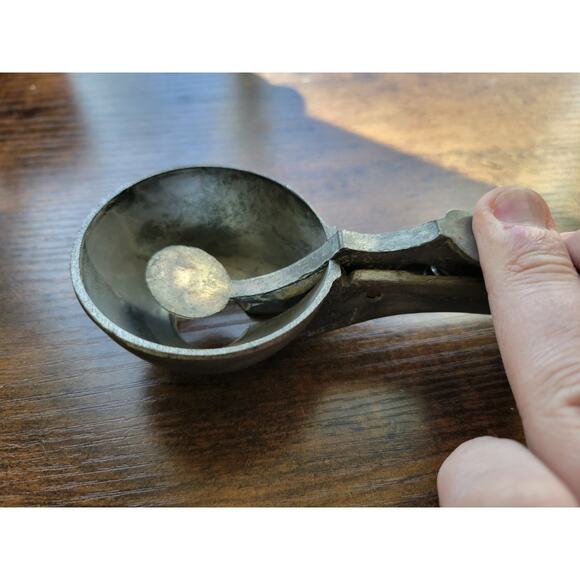 Aluminum Ice Cream Cone Scoop w/Thump Flipper - Like Safe T Dipper - Taiwan - Picture 9 of 10